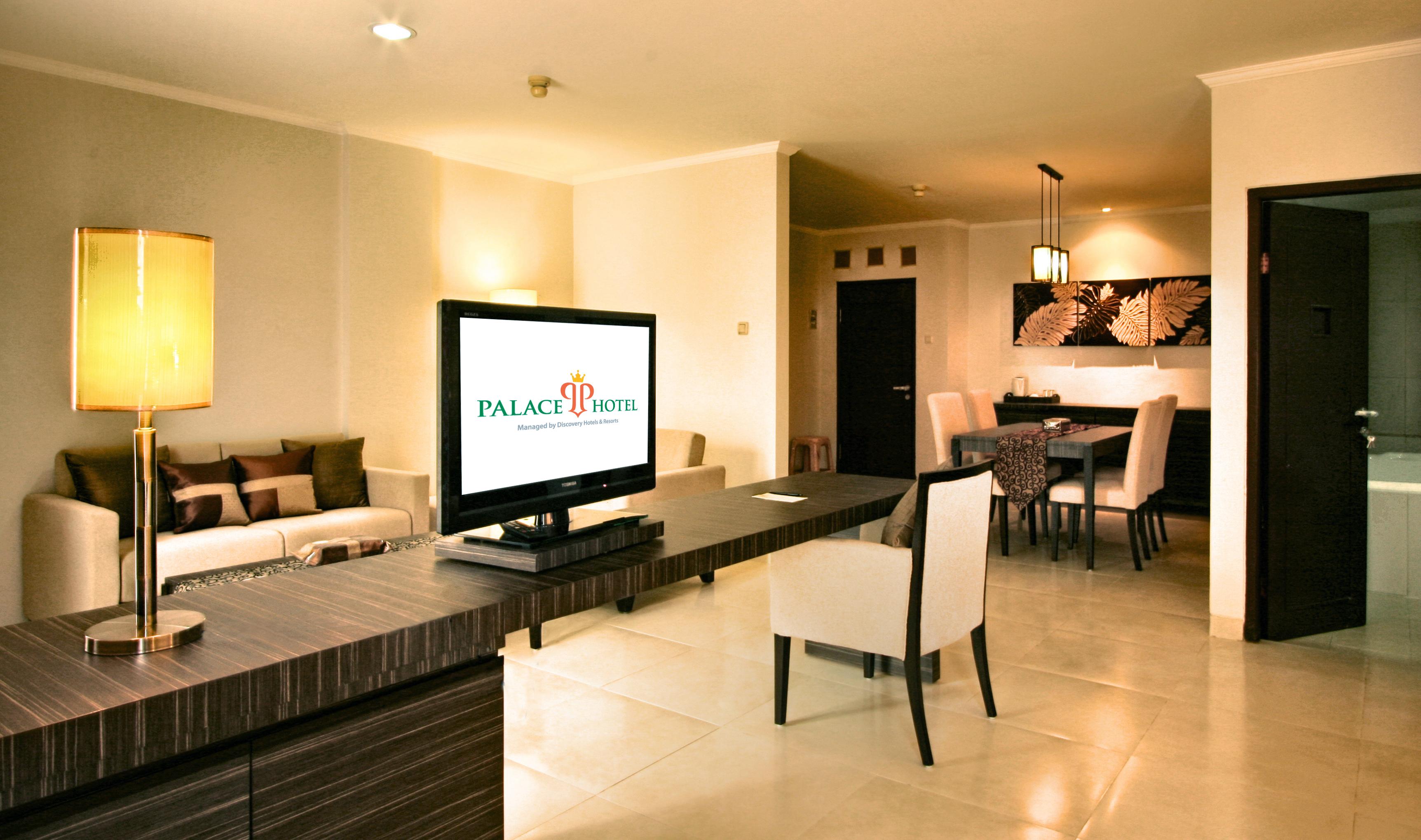 Palace Hotel Puncak Esterno foto